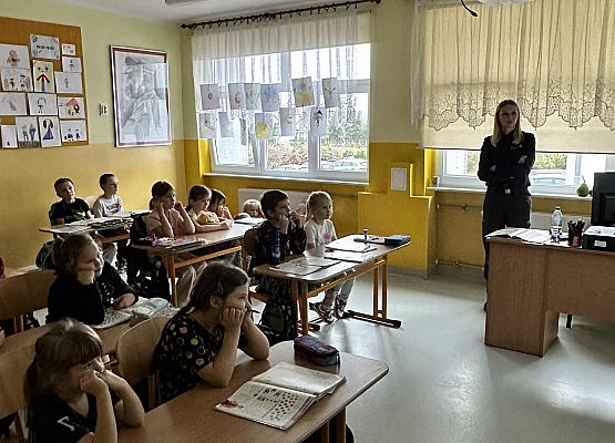 Grafika 10: Prelekcja profilaktyczna na temat hejtu, cyberprzemocy oraz przemocy rówieśniczej w klasach I - III