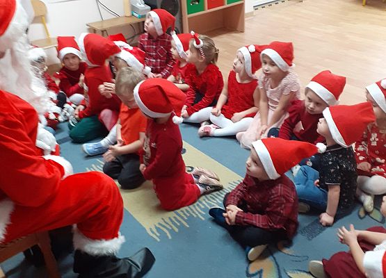 Grafika 3: Mikołajki