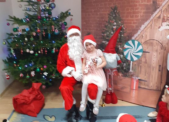 Grafika 19: Mikołajki