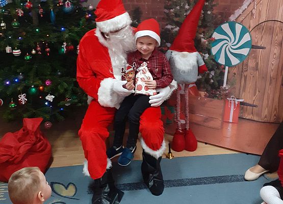 Grafika 24: Mikołajki