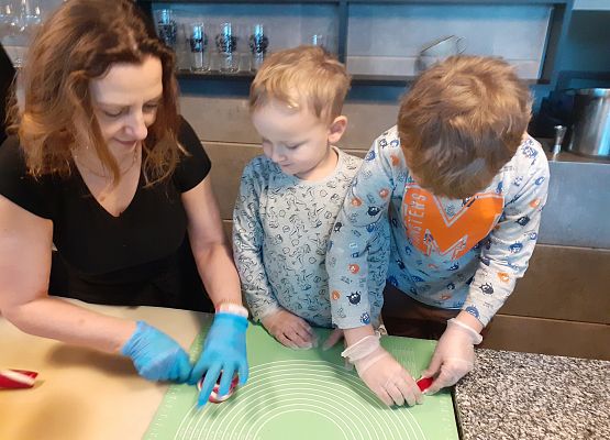 Grafika 10: WYCIECZKA