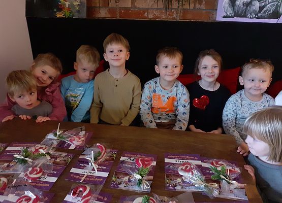 Grafika 18: WYCIECZKA