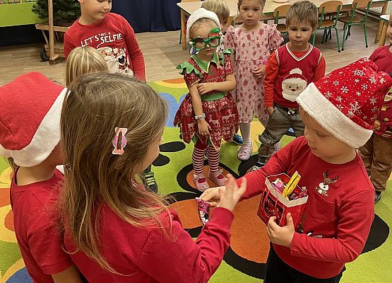 Grafika 3: DZIEŃ PEŁEN WRAŻEŃ