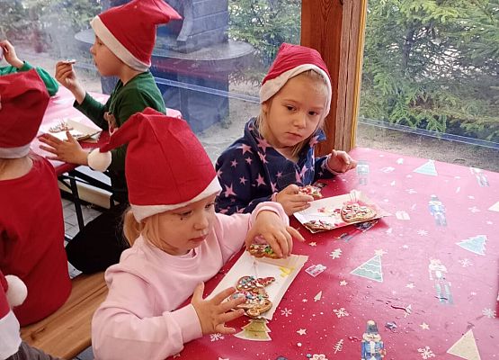 Grafika 38: Warsztaty Pomocnika Św. Mikołaja - wyjazd do Kościerzyny