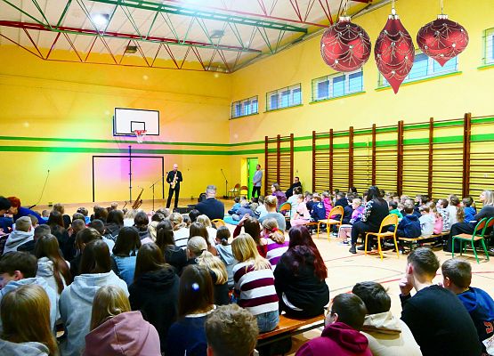 Koncerty w Szkole Podstawowej w Garczegorzu grudzień 2025 rok