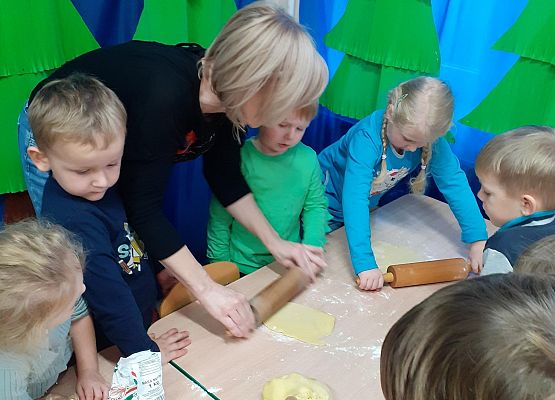 Grafika 17: MALI CUKIERNICY