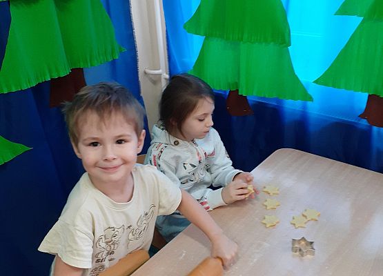 Grafika 24: MALI CUKIERNICY