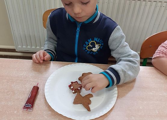 Grafika 4: PIERNICZKOWA GALERIA