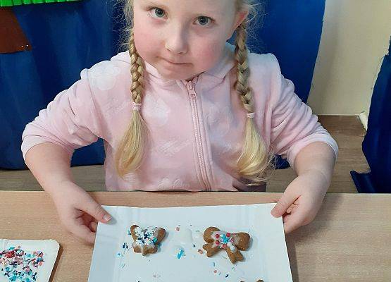 Grafika 1: PIERNICZKOWA GALERIA