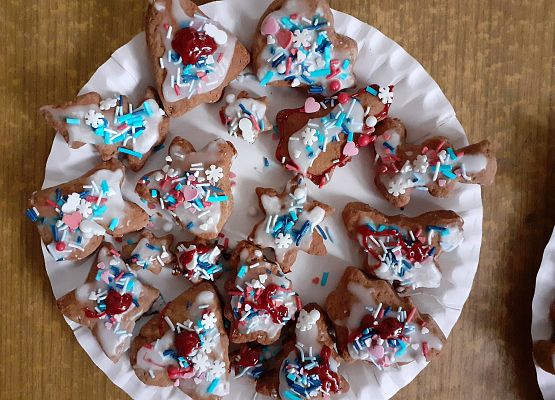 Grafika 14: PIERNICZKOWA GALERIA