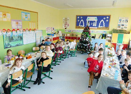 Wigilie klasowe w Zespole Szkjół w Garczegorzu XII 2025r.