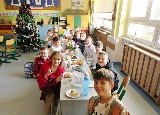 Wigilie klasowe w Zespole Szkjół w Garczegorzu XII 2025r.