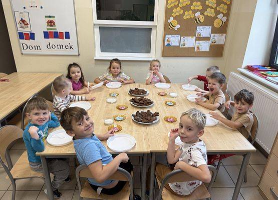 Grafika 12: ROBIMY ŚWIĄTECZNE PIERNIKI