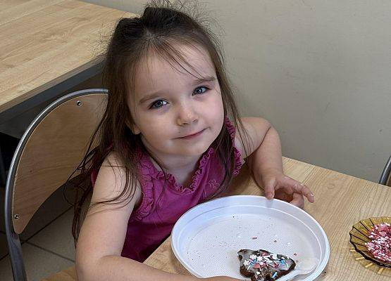 Grafika 20: ROBIMY ŚWIĄTECZNE PIERNIKI