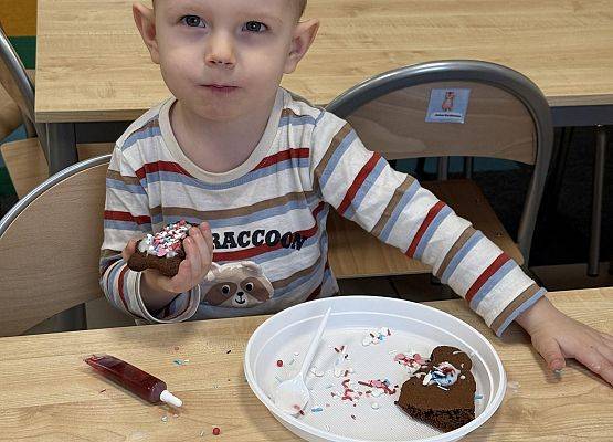 Grafika 27: ROBIMY ŚWIĄTECZNE PIERNIKI