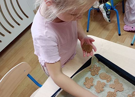 Grafika 7: Przygotowania do świąt