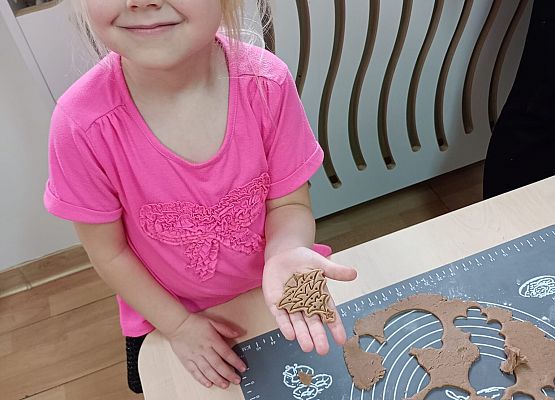 Grafika 16: Przygotowania do świąt