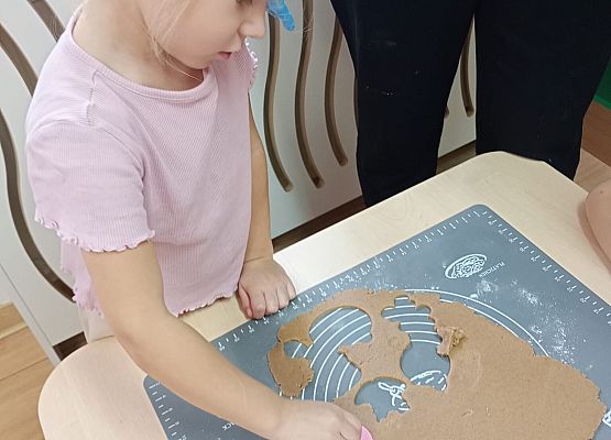 Grafika 26: Przygotowania do świąt