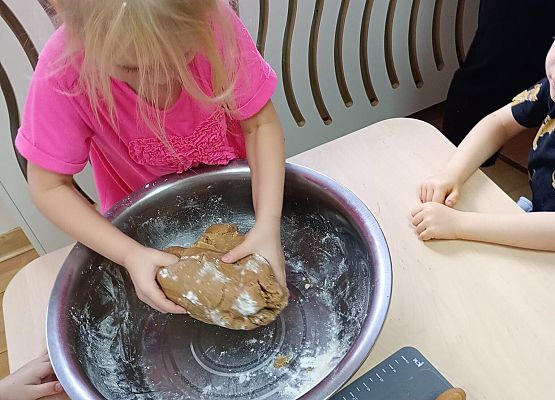 Grafika 39: Przygotowania do świąt