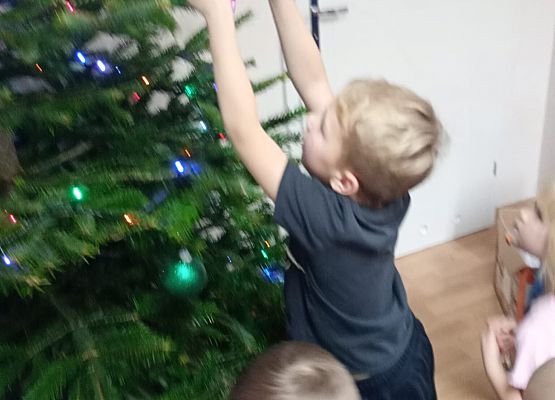 Grafika 53: Przygotowania do świąt