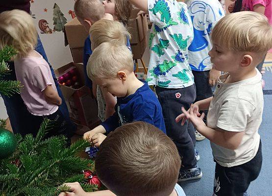 Grafika 56: Przygotowania do świąt