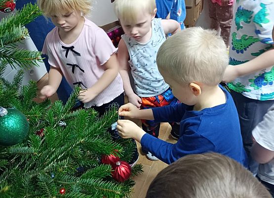 Grafika 57: Przygotowania do świąt