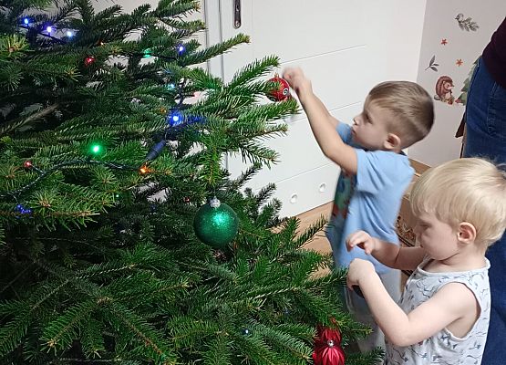 Grafika 54: Przygotowania do świąt