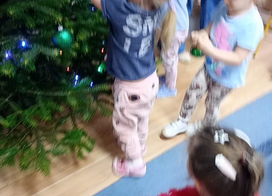 Grafika 63: Przygotowania do świąt