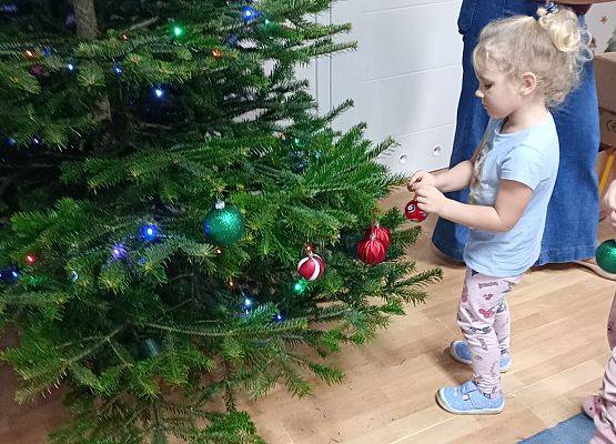 Grafika 68: Przygotowania do świąt