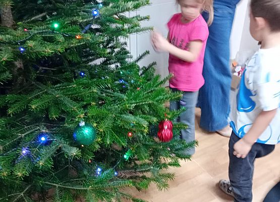 Grafika 64: Przygotowania do świąt