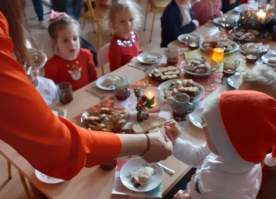 Grafika 1: Wigilia w naszym przedszkolu