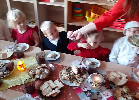 Grafika 3: Wigilia w naszym przedszkolu