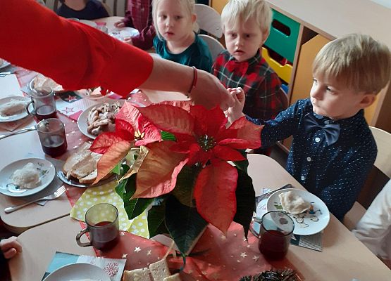 Grafika 4: Wigilia w naszym przedszkolu