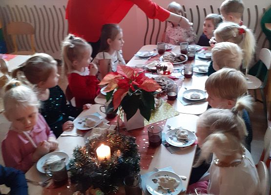 Grafika 7: Wigilia w naszym przedszkolu