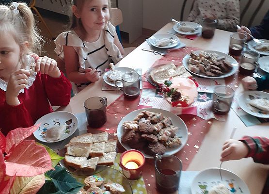 Grafika 18: Wigilia w naszym przedszkolu