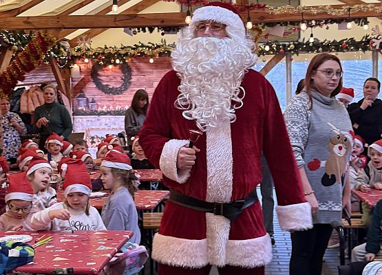 Grafika 12: Kurs Świętego Mikołaja