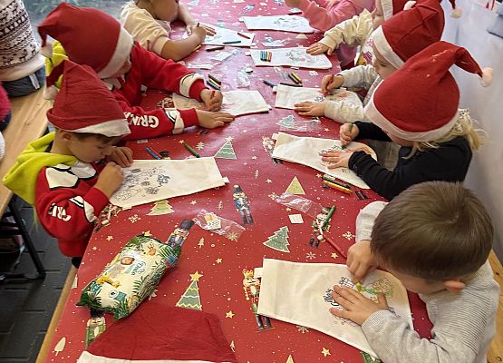 Grafika 23: Kurs Świętego Mikołaja