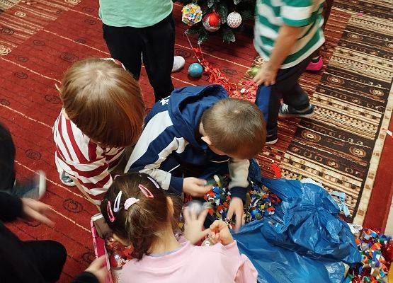 Grafika 2: Ubieramy choinkę