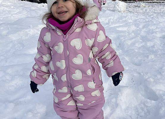 Grafika 17: ZABAWY NA ŚNIEGU