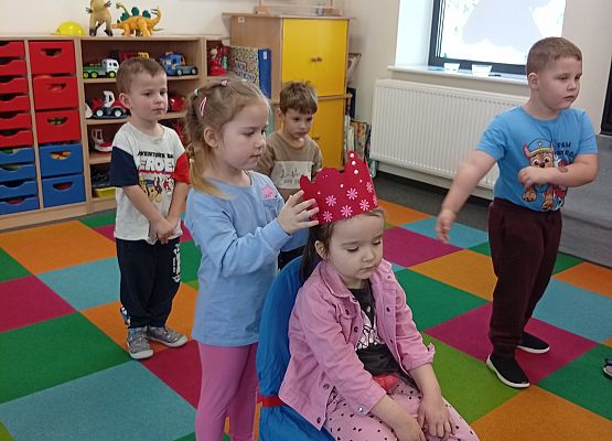 Grafika 2: URODZINKI POLI