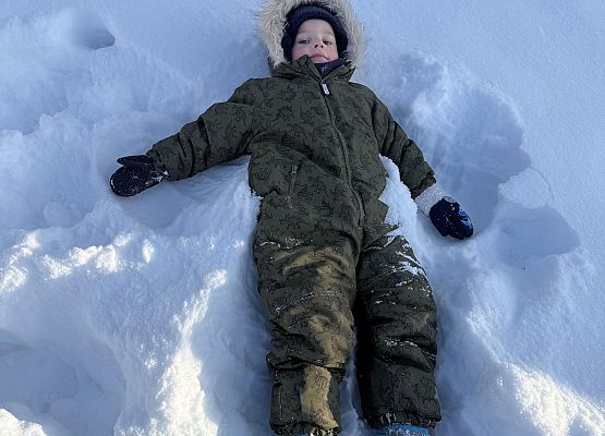 Grafika 13: JAK ZIMA - TO ZABAWY NA ŚNIEGU