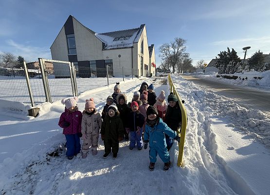 Grafika 14: JAK ZIMA - TO ZABAWY NA ŚNIEGU