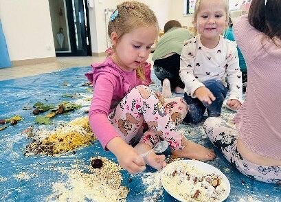 Grafika 11: ZAJĘCIA SENSORYCZNE