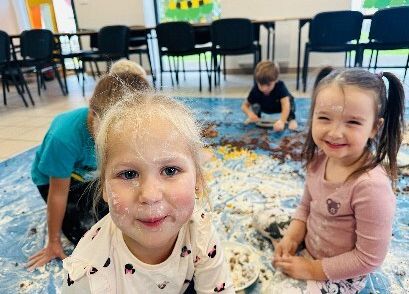 Grafika 12: ZAJĘCIA SENSORYCZNE