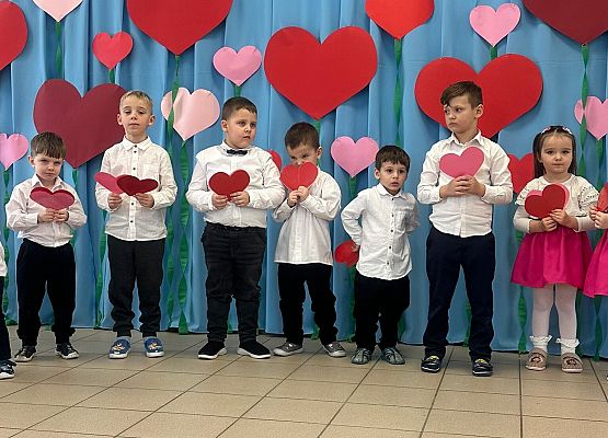 Grafika 4: NASZYM KOCHANYM BABCIOM I DZIADKOM