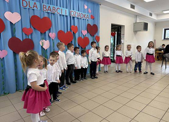 Grafika 20: NASZYM KOCHANYM BABCIOM I DZIADKOM