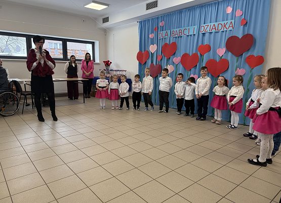 Grafika 21: NASZYM KOCHANYM BABCIOM I DZIADKOM