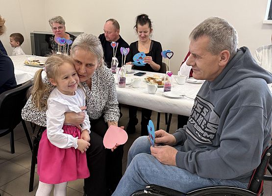 Grafika 31: NASZYM KOCHANYM BABCIOM I DZIADKOM