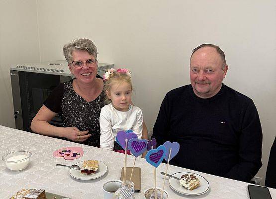 Grafika 32: NASZYM KOCHANYM BABCIOM I DZIADKOM