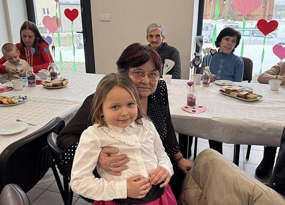 Grafika 38: NASZYM KOCHANYM BABCIOM I DZIADKOM